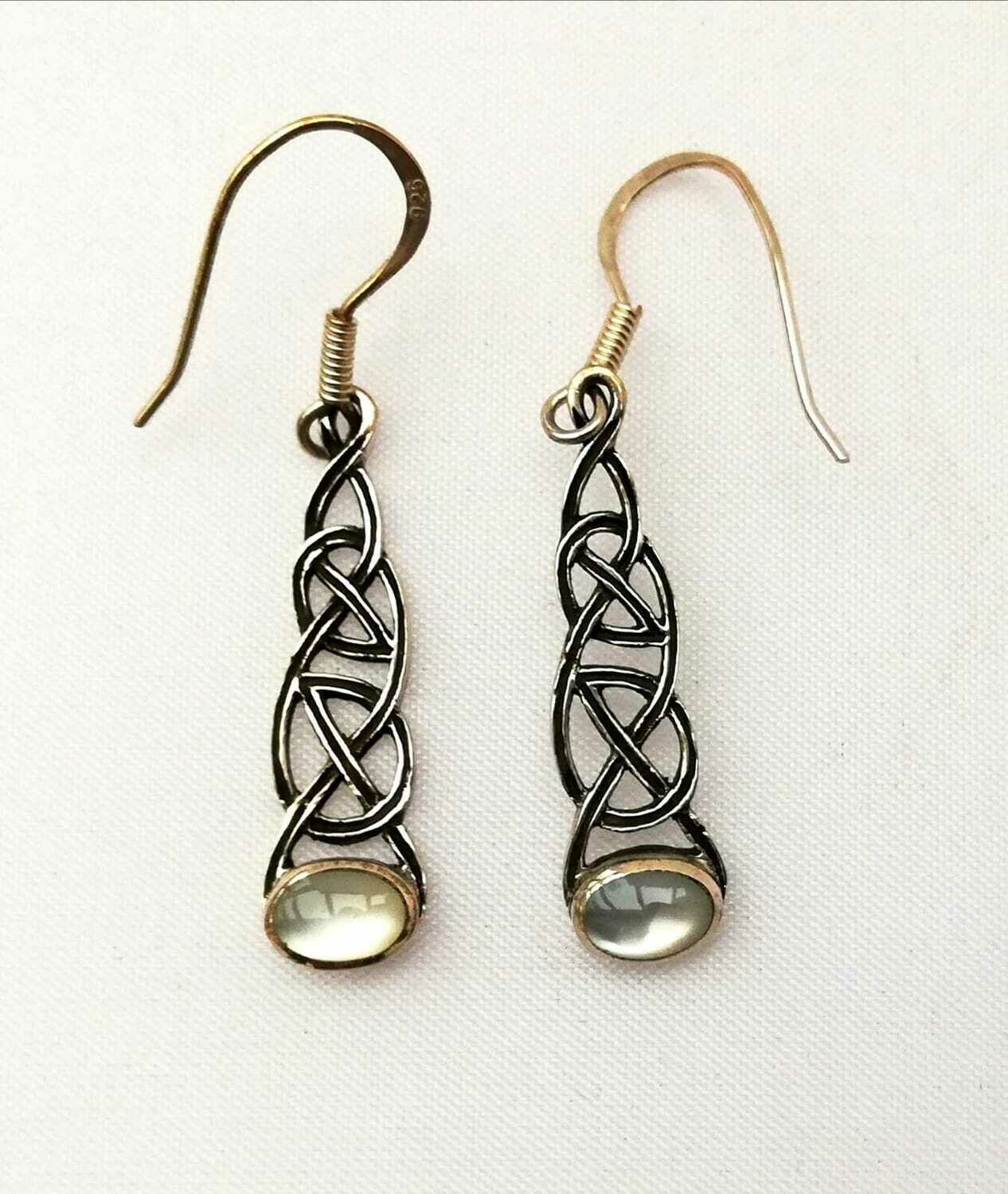 Echt Silber,Keltische Knoten Ohrringe mit weissem Perlmut, Paarpreis