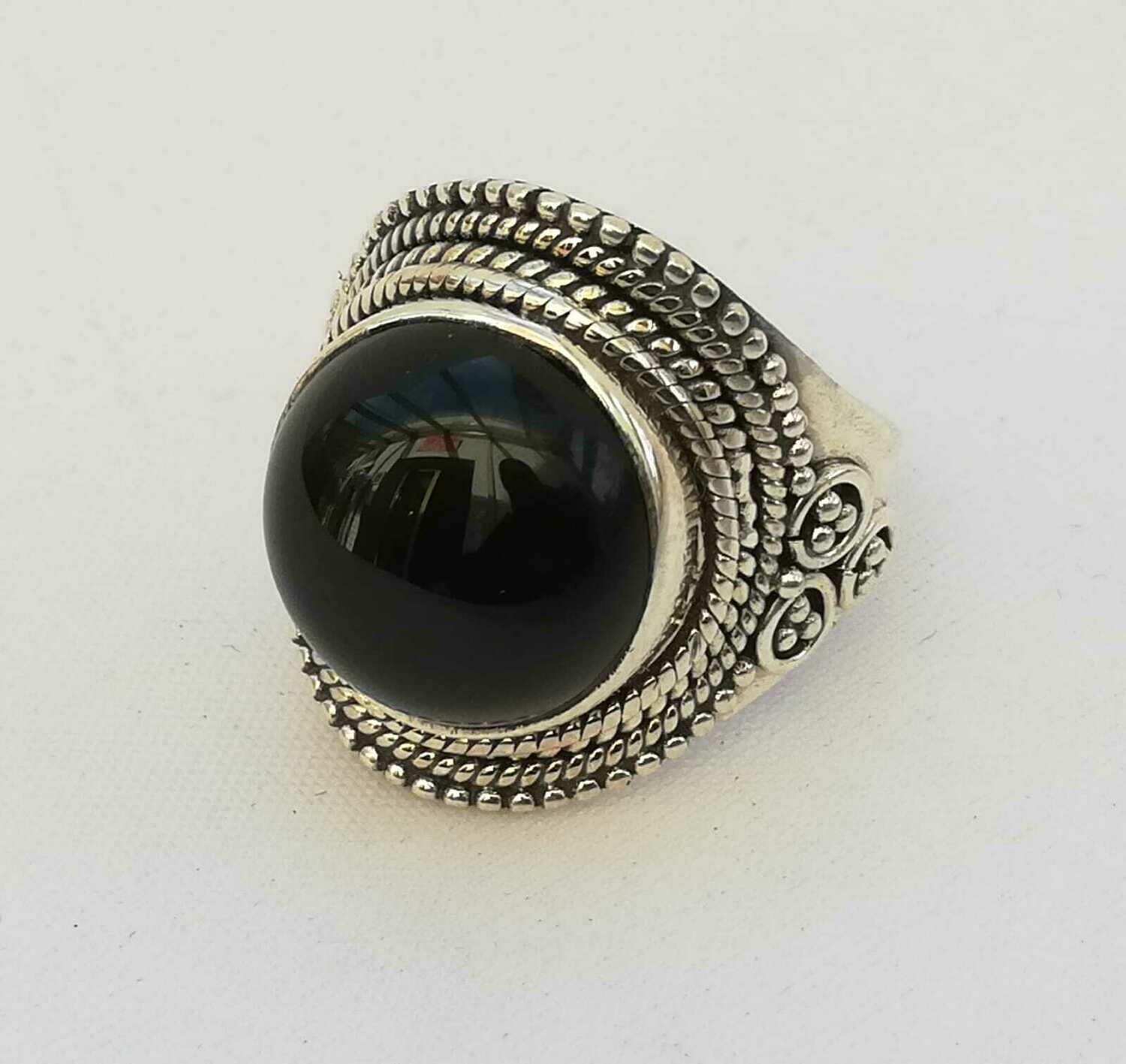 Schwarzer Obsidian, 925 Echt Silber  mit Ornamentik an der Seite