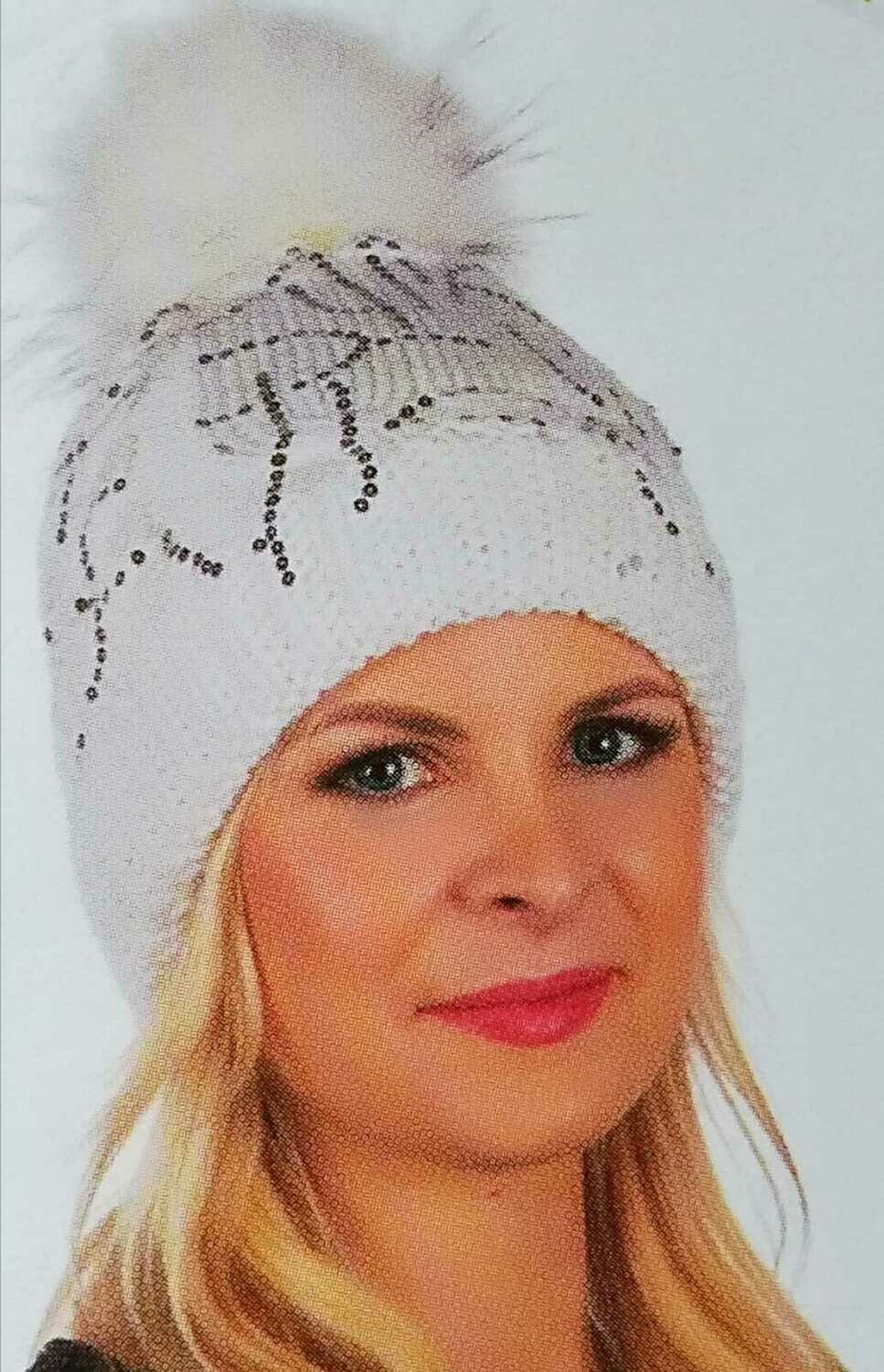 Pailetten Mütze in weiss mit tollem Design, Handarbeit