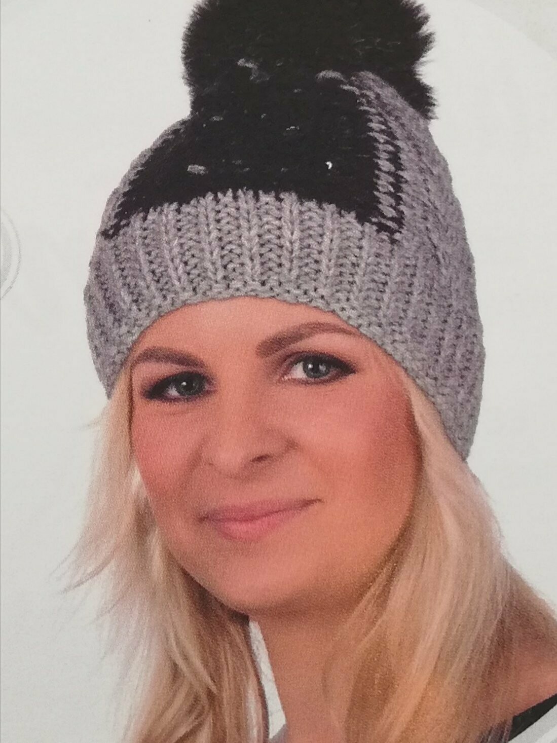 Bling Bling...unsere grau / schwarze Glitzermütze, Handarbeit