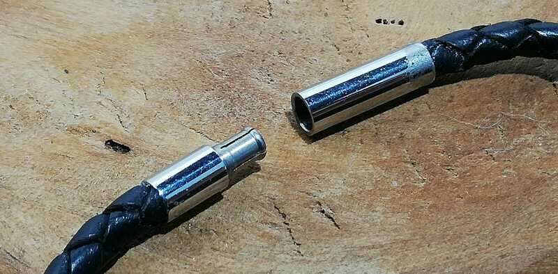Lederband, Lederkette, Geflochtene Echt-Leder Kette, schwarz mit Edelstahl Klickverschluss in 4mm Stärke