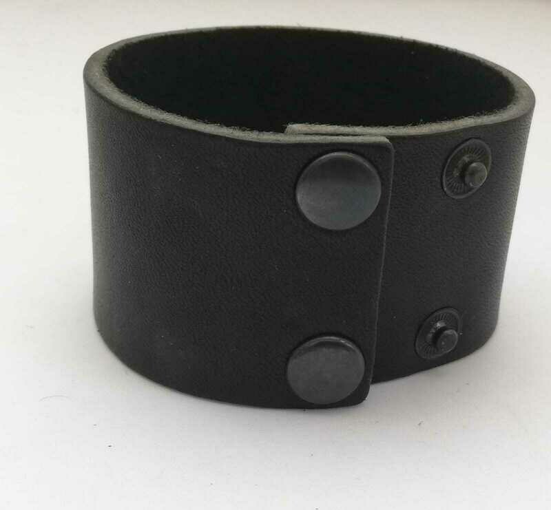 Klassisches Vollrind Echt Lederarmband mit Druckknöpfen in schwarz, Made in Germany
