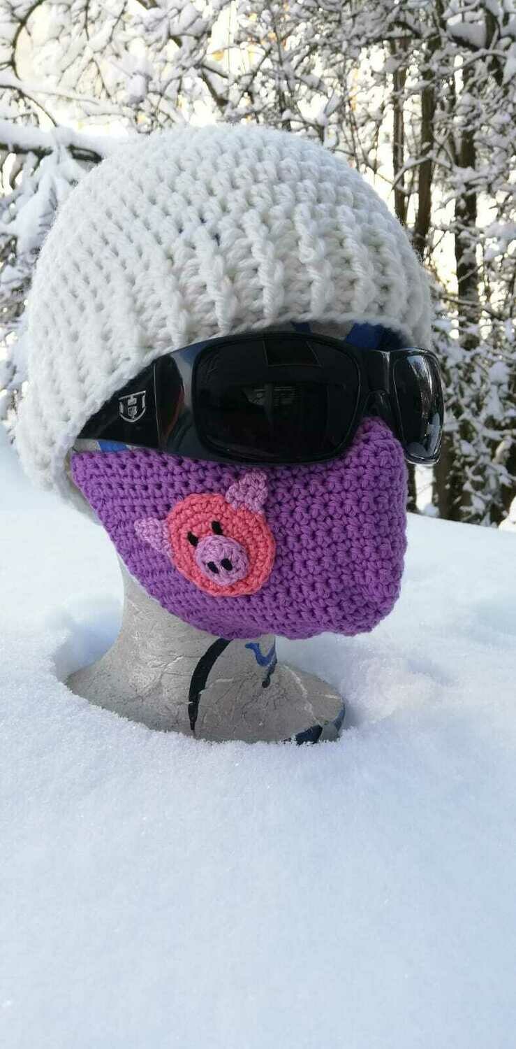 Poporry Exclusiv, Set mit Mütze und Maske, (die gehäkelte Maske eignet sich perfekt als Überzug für eine FFP2 Maske, so seid ihr Top geschützt und seht dabei noch chic aus).
-Ohne Brille-