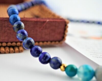 Sonnensystem Halskette mit Lapis Lazuli, Echt Stein Kette in einer Bambus Schatulle mit Beschreibung