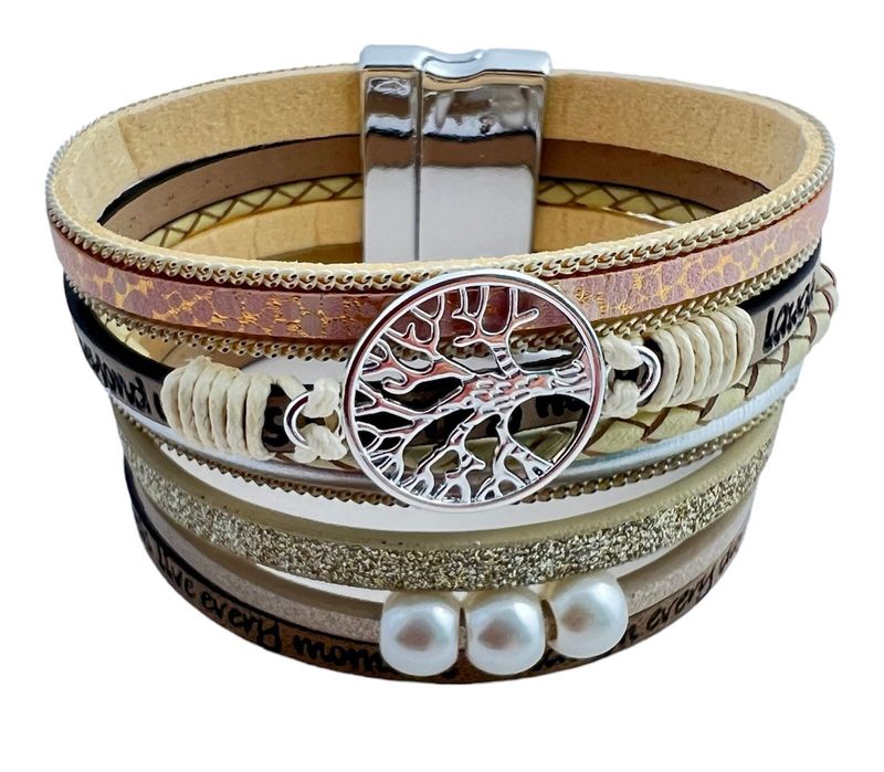 Breites Lebensbaum Armband, mit raffiniertem Magnetverschluss,  PU Leder in Beige mit Muster, länge ca. 19cm, breite 37mm