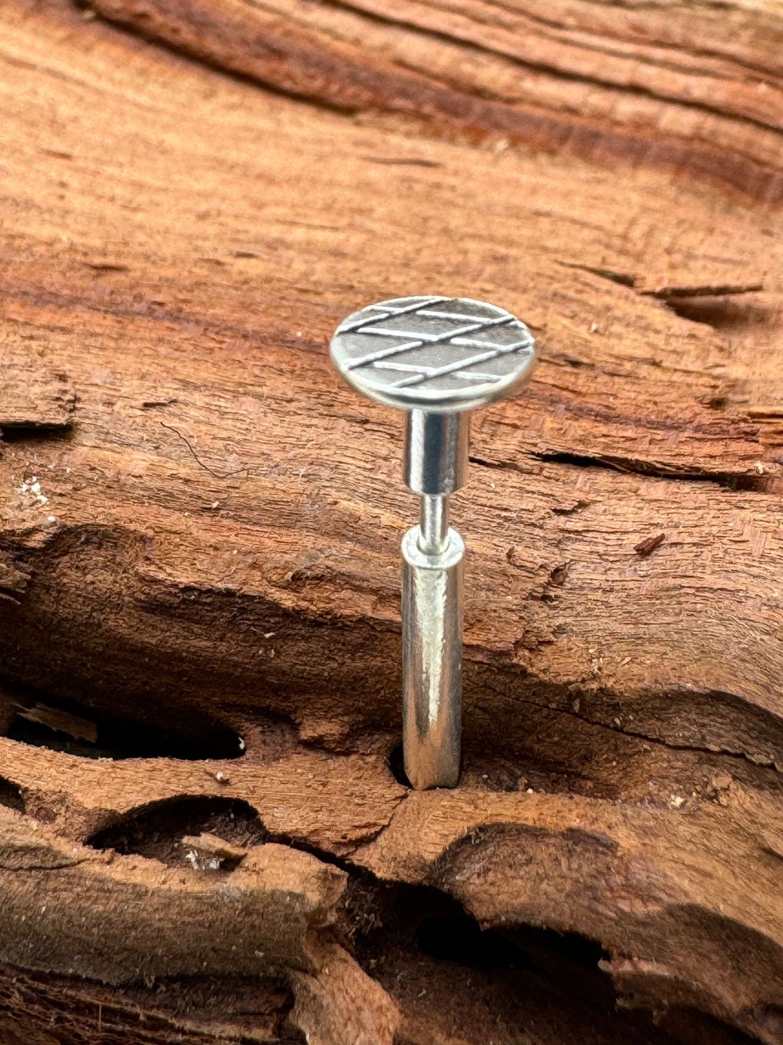 Nägel pfiffige Designer Ohrstecker die Aussehen als hätte man einen Nagel durch das Ohr gesteckt, handgefertigt in Mexico, 925 Sterling Silber, Paarpreis
