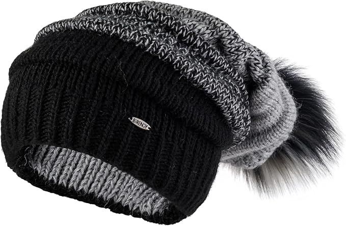 Long Beanie in Schwarz-Weiss Verlauf mit super schönem großem Bommel, Handarbeit
