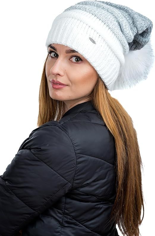 Long Beanie in Weiß meliert mit super schönem großem Bommel, Handarbeit