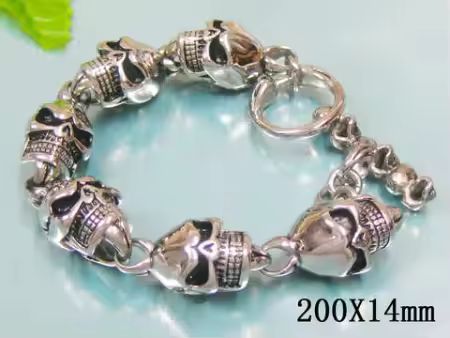 Totenkopf Armband aus 316L Chirurgenstahl, Skull Bracelet, flexibel, angenehm, leicht, 20 cm Lang mit 6 Totenköpfen und Haken Verschluss