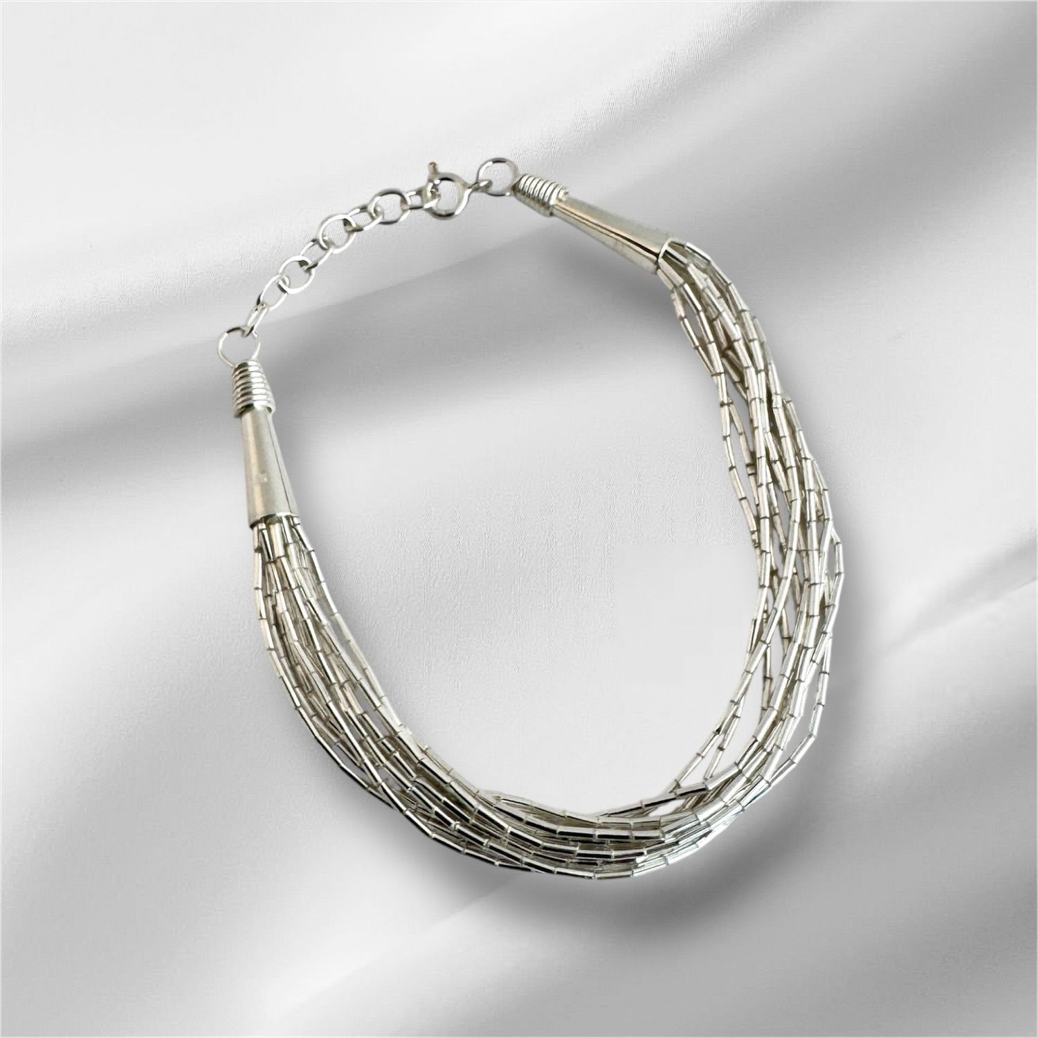 Liquid Silber Armband, Echt Silber 925 Armband aus hunderten von Hand aufgezogenen Silber Röhrchen, 20 Stränge, 18 cm, 8 Gramm, Liquid Silver Bracelet