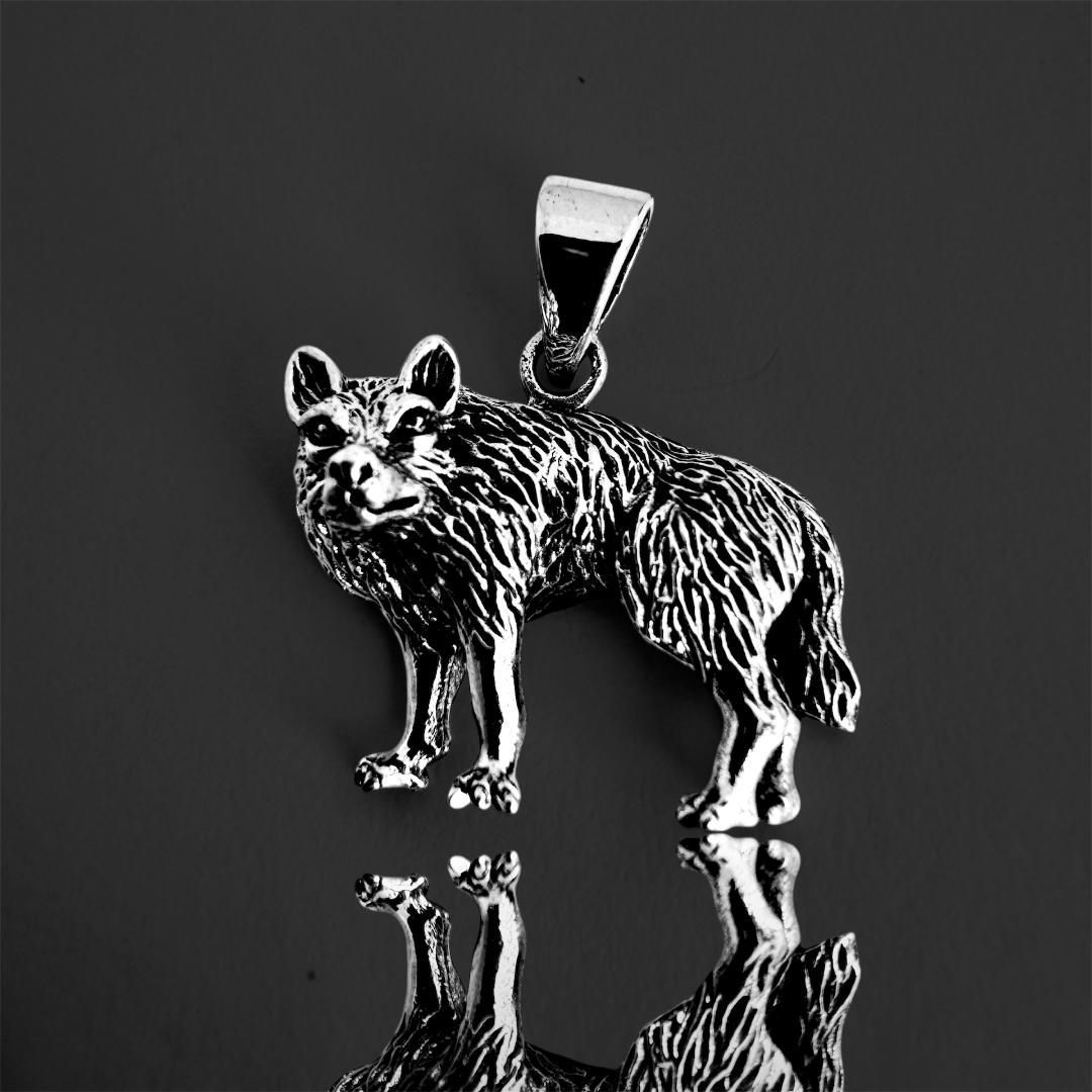 Der Wolf..Wolf-Anhänger aus Echt Silber 925..wunderschön gearbeitet