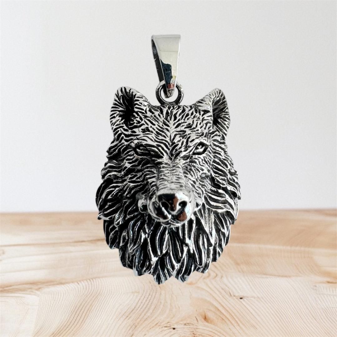 Wolfskopf..Wolfskopf-Anhänger aus Echt Silber 925..wunderschön gearbeitet