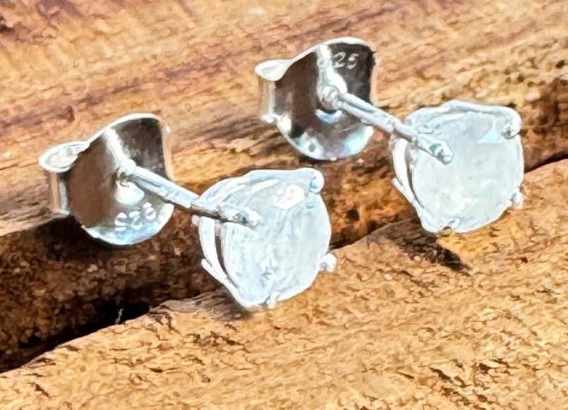Regenbogen-Mondstein Ohrstecker, echt Silber, facettiert Rund ,  Echte Steine, Paarpreis, Genuine Rainbow Moonstone Ear Studs