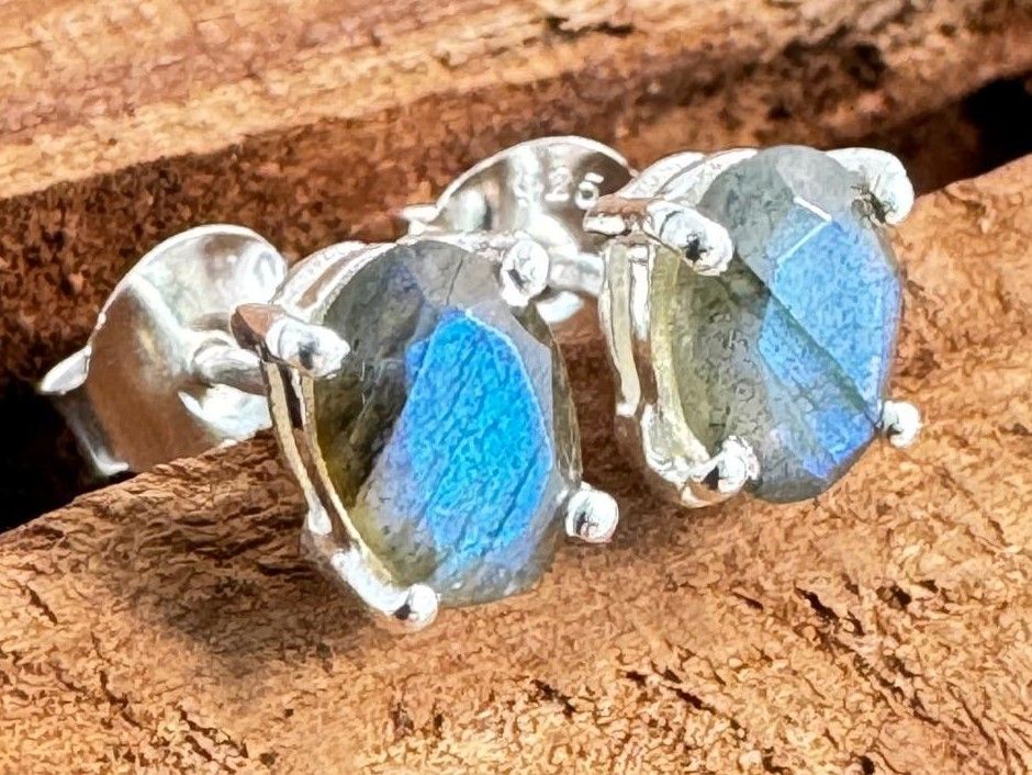 Labradorit Ohrstecker, facettiert Oval ,  Echte Steine, Paarpreis, Genuine Labradorit Ear Studs