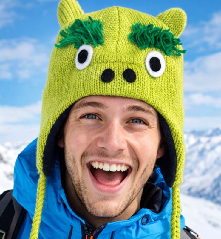 Pig, in grün, handgestrickte Echte Woll Mütze, Innen komplett mit Polar-Fleece gefüttert, Schweinchen-Mütze handmade