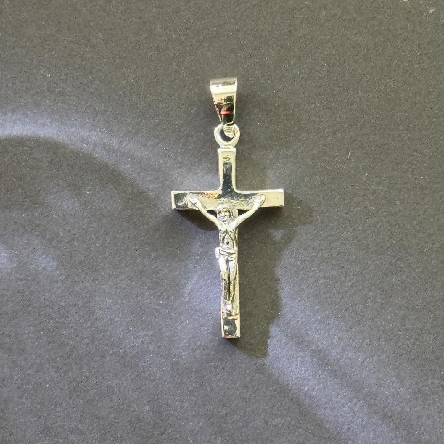 Jesus am Kreuz,  Anhänger aus Echt Silber 925, Kreuz Anhänger mit Jesus