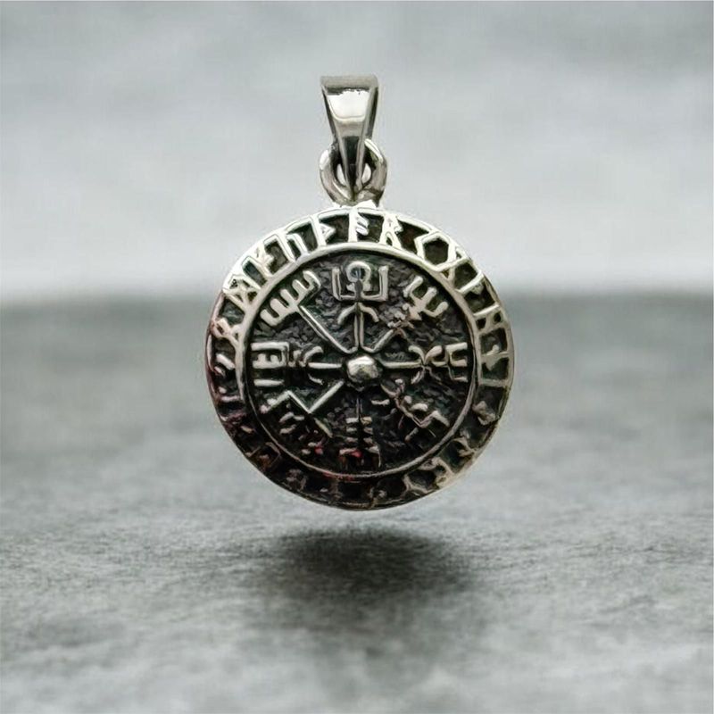 Vegvisir (Nordischer Kompass oder Wikinger Kompass) mit Runen, Echt Silber 925 Anhänger