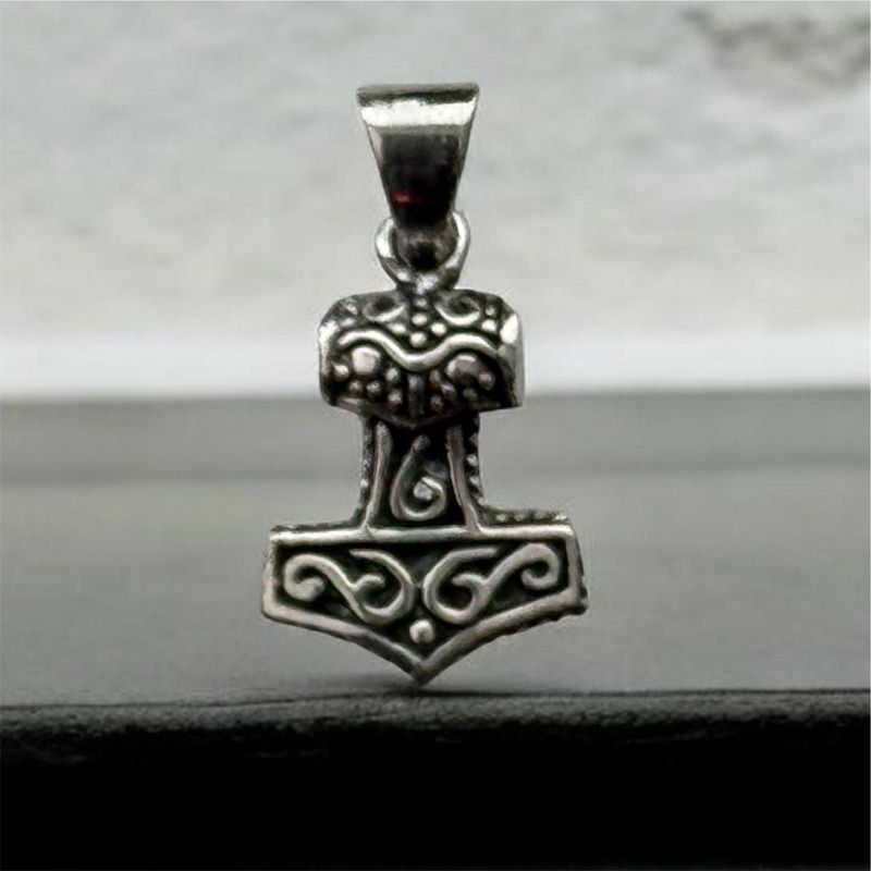 Thors Hammer Mjölnir mit Wikinger Gesicht, Echt Silber 925