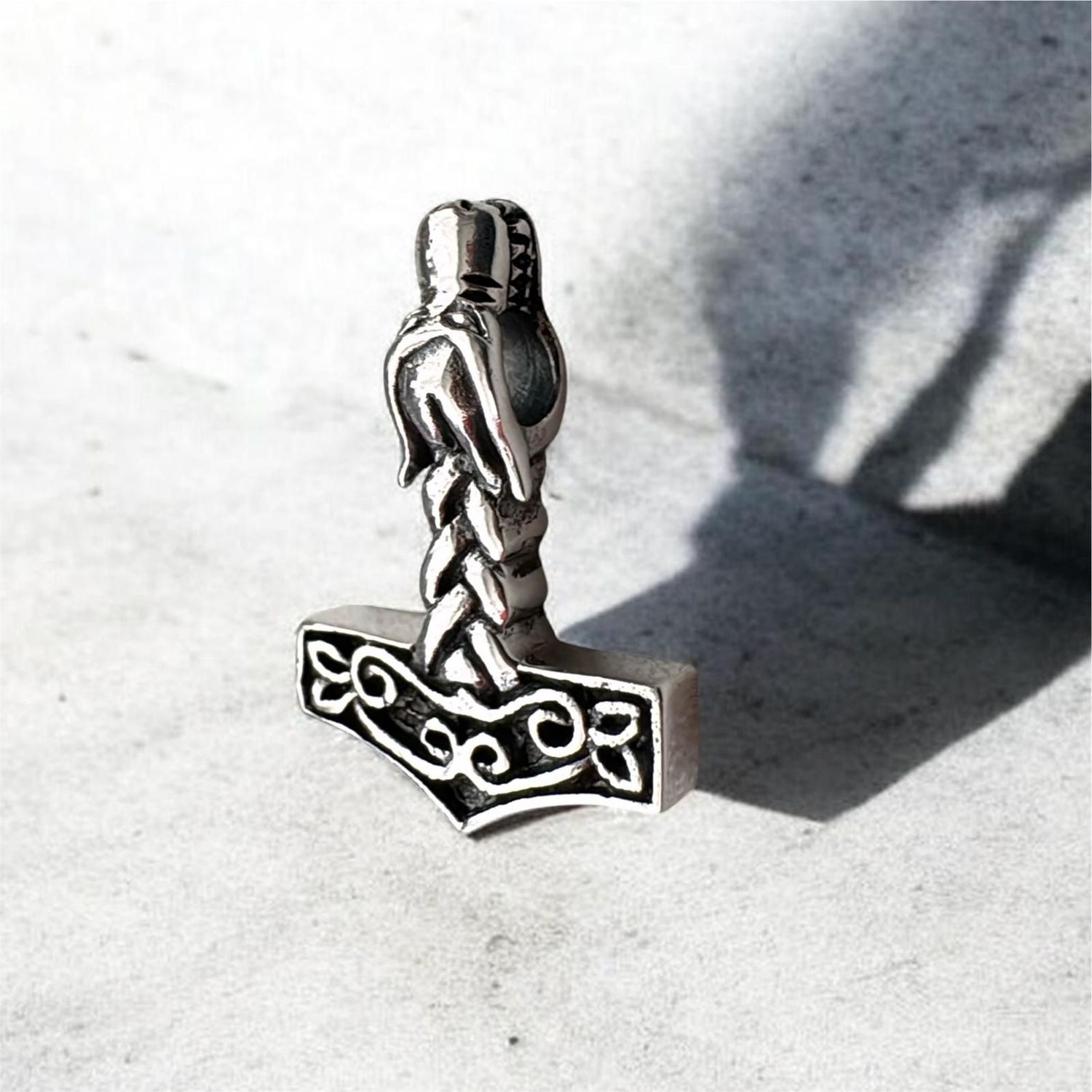 Wolfshammer Thors Hammer Mjölnir mit Fenrir dem Wikingerwolf, Echt Silber 925