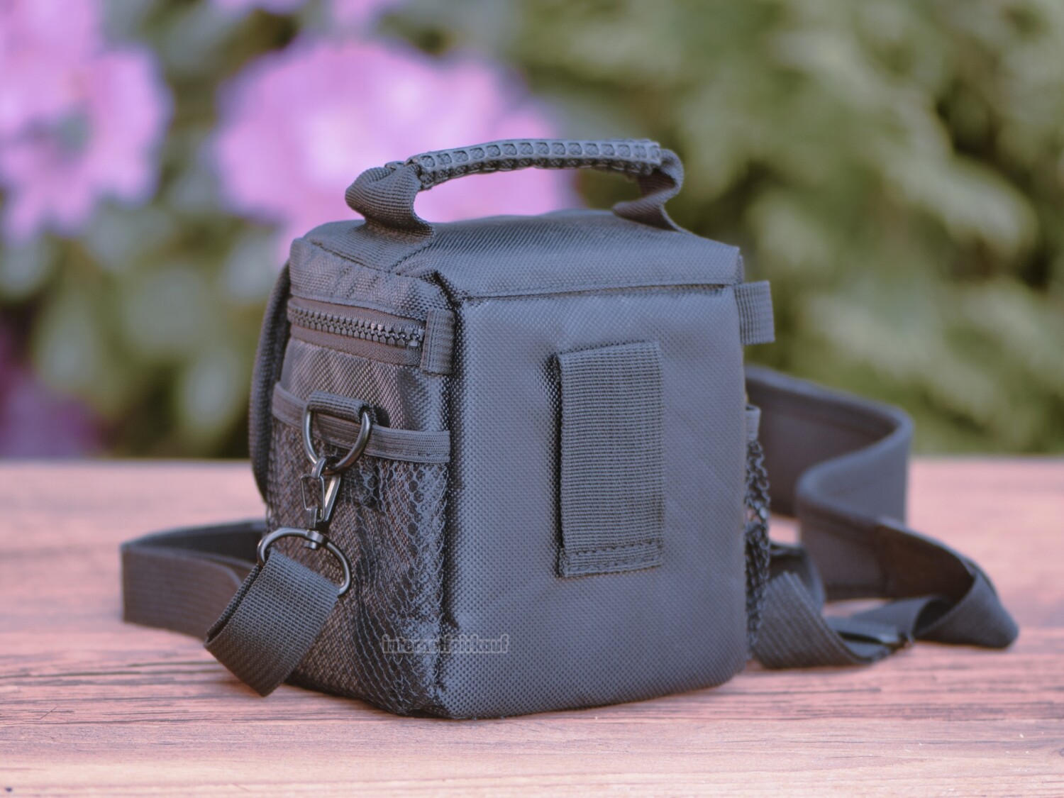 Schultertasche passend für Panasonic Lumix DC-G110 mit 12-32mm Objektiv - Kameratasche
