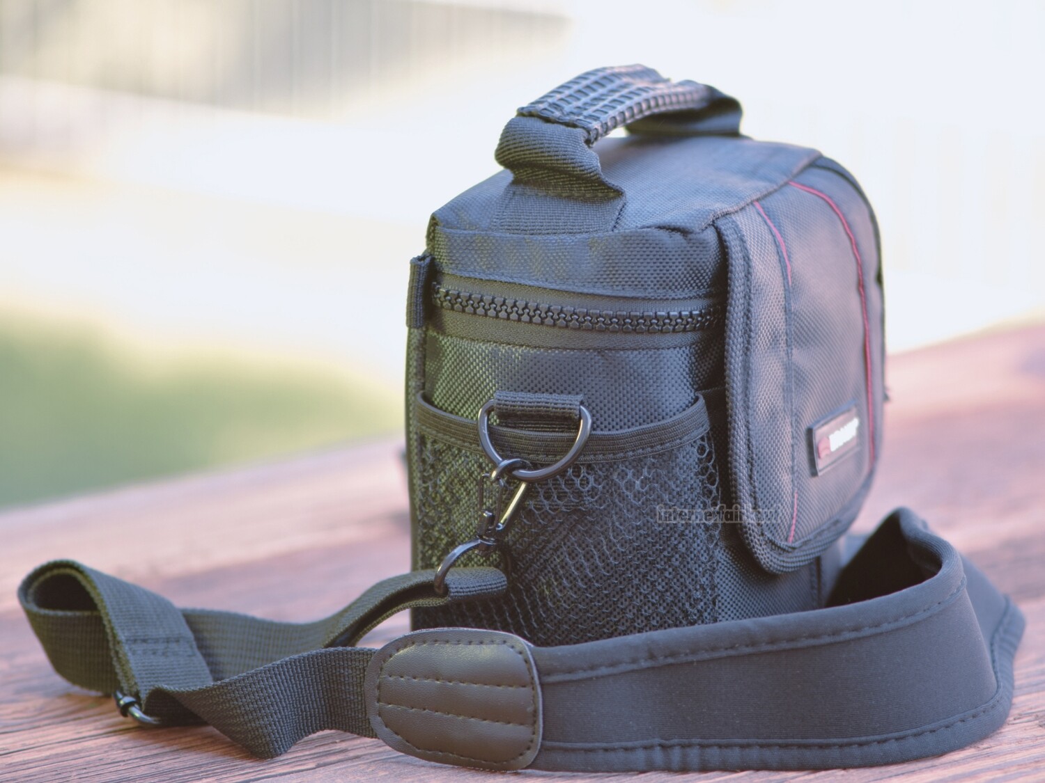 Schultertasche passend für Panasonic Lumix DC-G110 mit 12-32mm Objektiv - Kameratasche