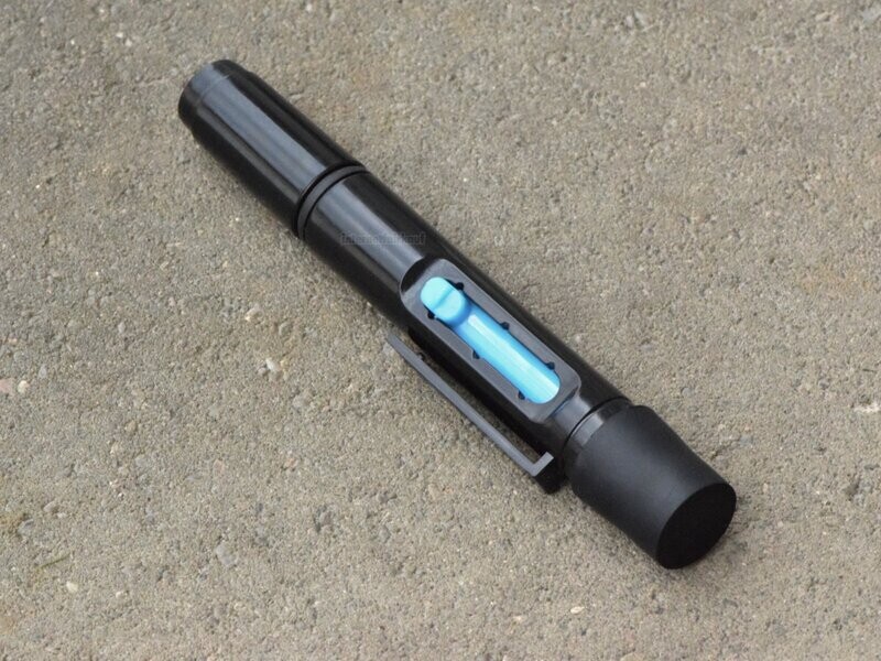 JJC CL-P4 - Lenspen Reinigungsstift und Objektivpinsel mit Doppelspitze
