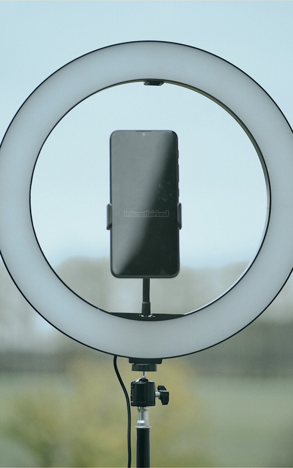 Braun VloggKit 140 - Vlogging Stativ incl. Ringlicht und Smartphone Klemme