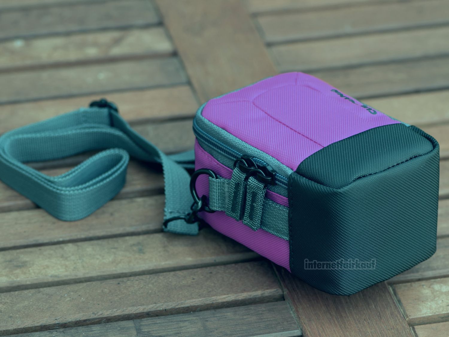 Kameratasche purple passend für Panasonic Lumix DC-TZ300