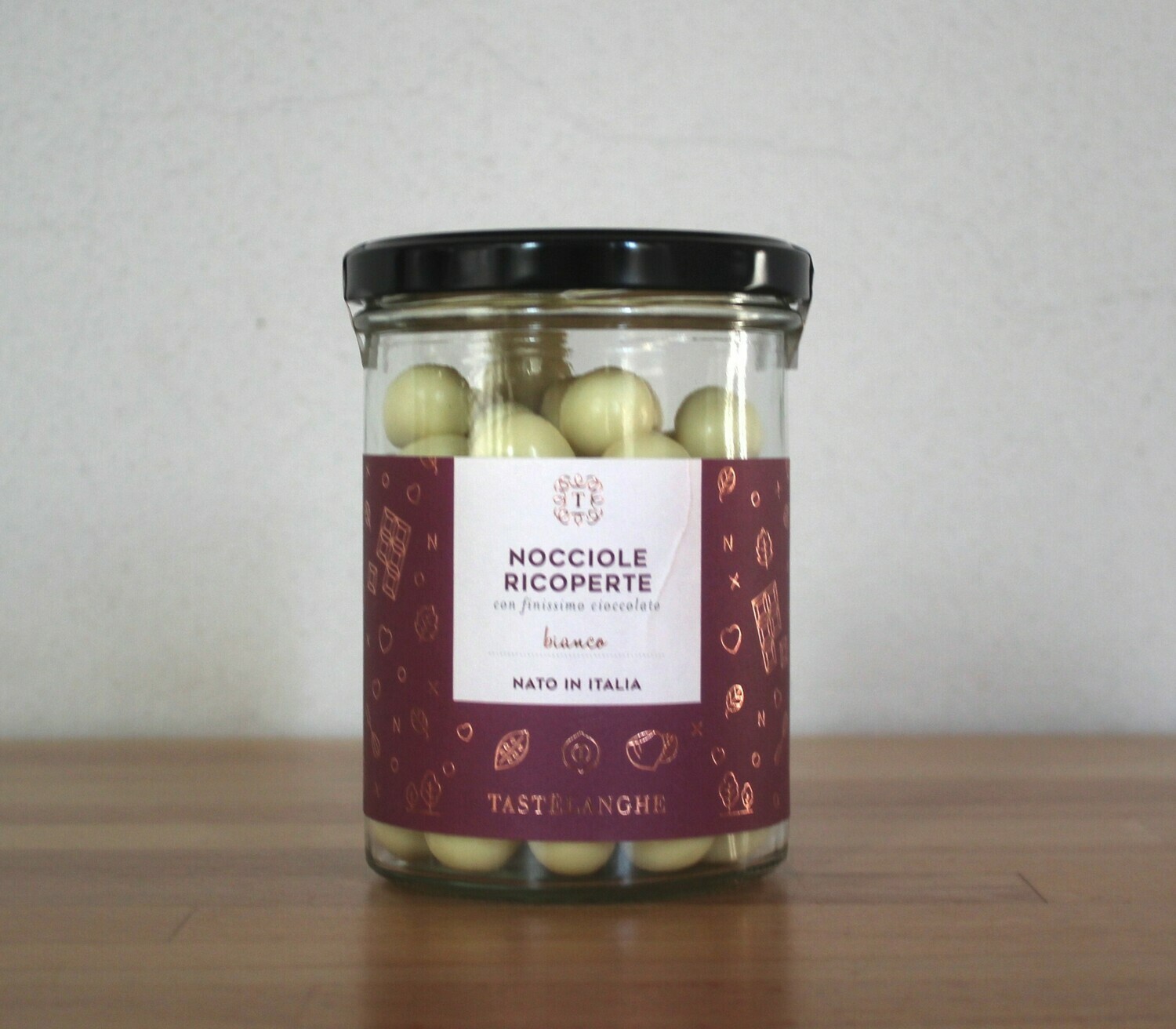Nocciole ricoperte di cioccolato bianco - 200gr