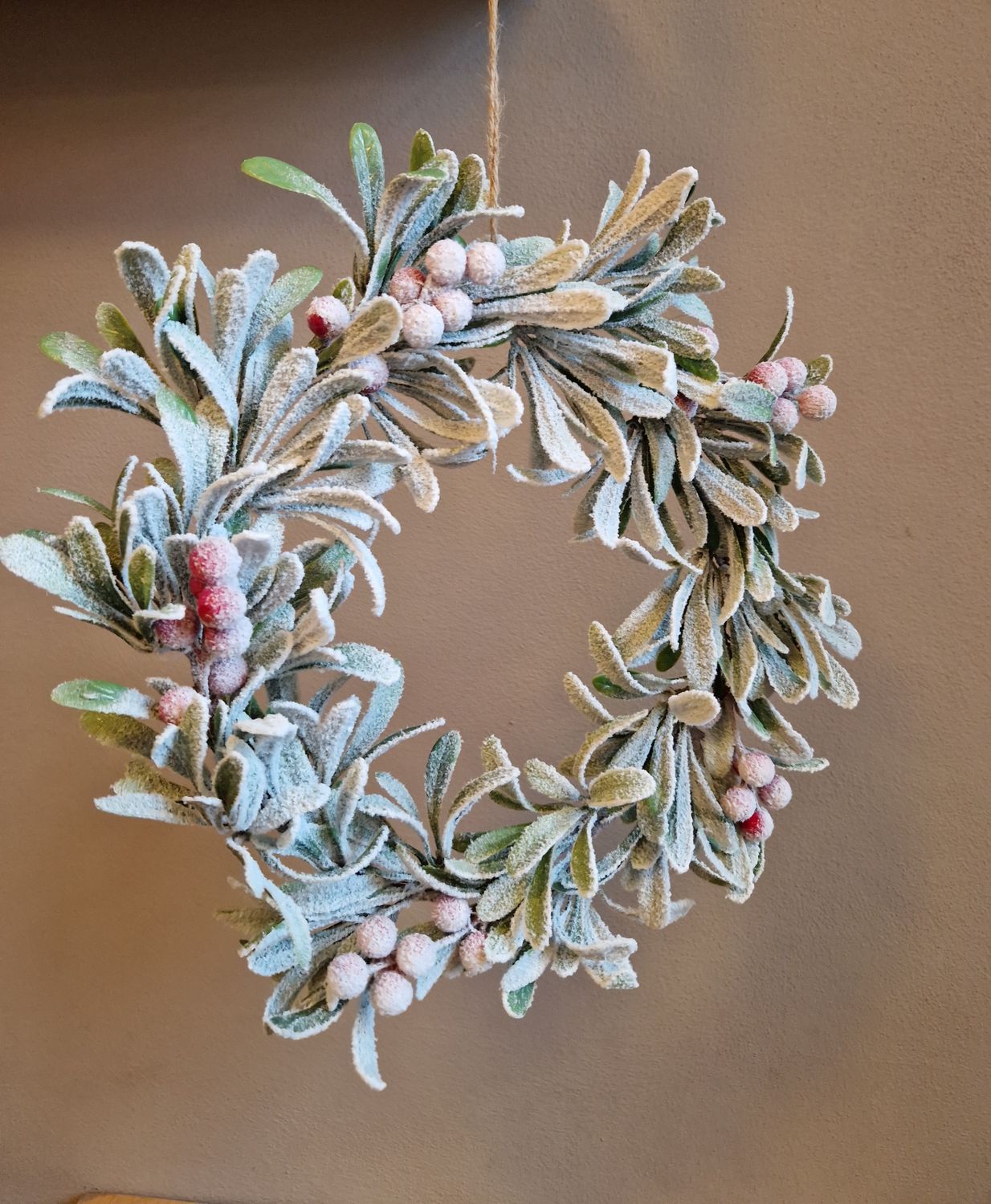 Fleur Wreath snow and berries