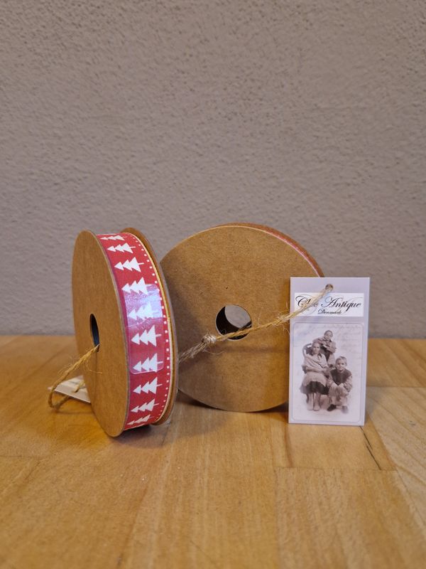 Ribbon Christmas trees antique cherry