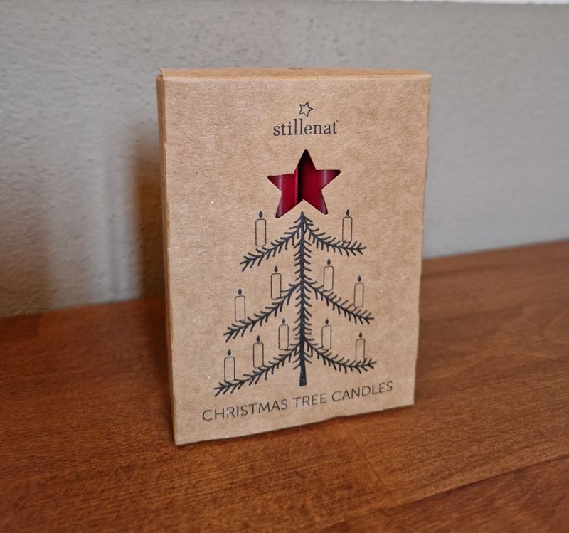 Box 12 Christmas candles red