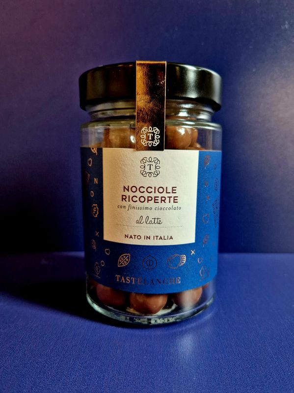 Nocciole ricoperte di cioccolato al latte - 200gr
