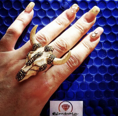 ANILLO CABEZA DE BÚFALO RESINA CIRCONITAS  DORADAS BUFFALO RING OX RING ANILLO BUFALO ANILLO BUEY LUXURY