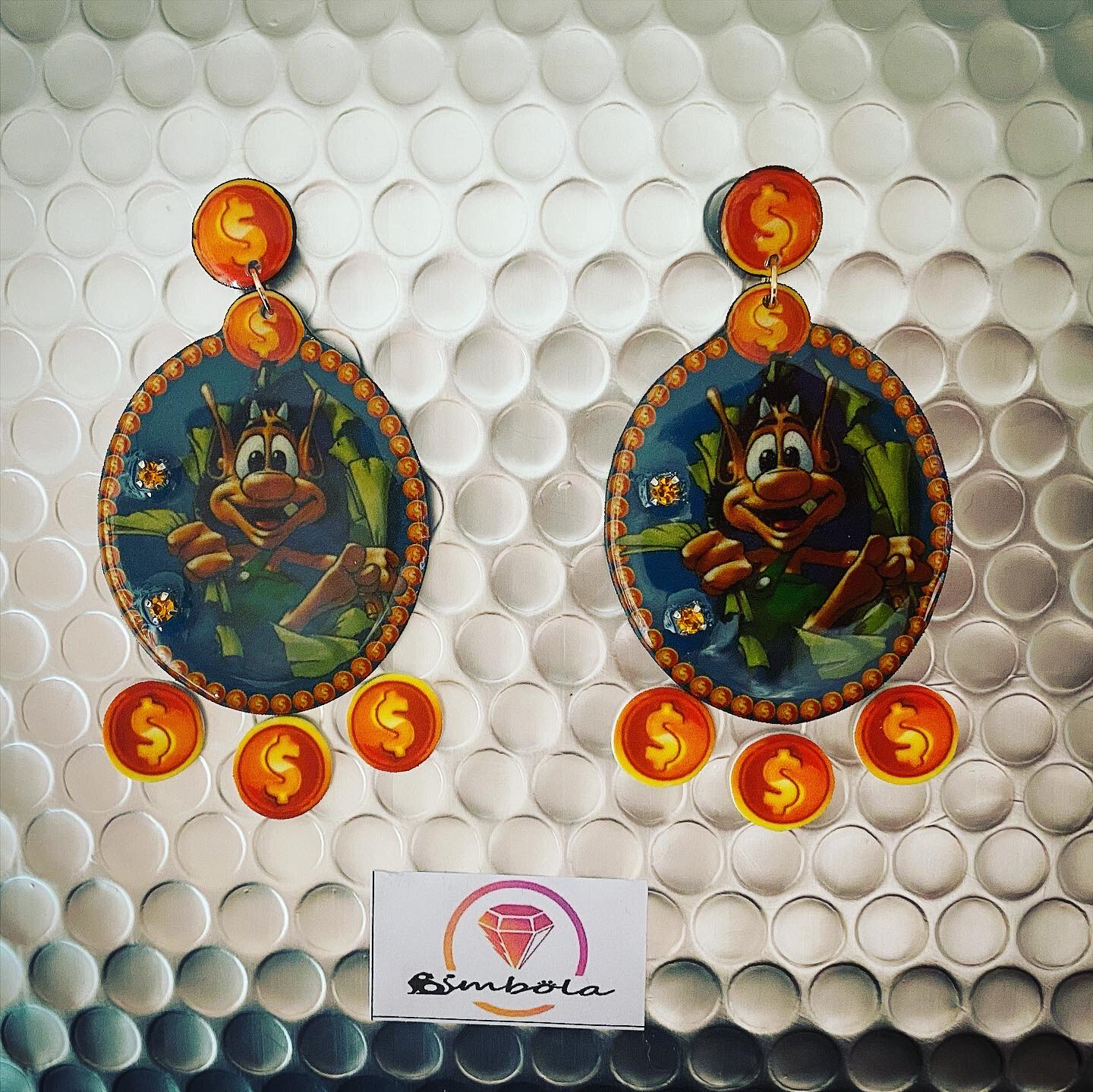 Pendientes Hugo telecupón earrings