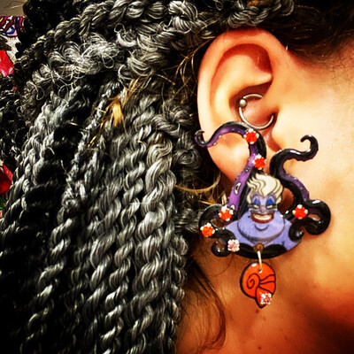 PENDIENTES ÚRSULA SIRENITA URSULA MERMAID EARRINGS HANDMADE FREAK DIBUJOS ANIMADOS CADENA CHAIN