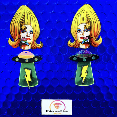 PENDIENTES MARS ATTACK GIRL FUNNY EARRINGS HANDMADE CARTOON HALLOWEEN ALIEN ENTE SHOP EXCLUSIVE DESIGN 
