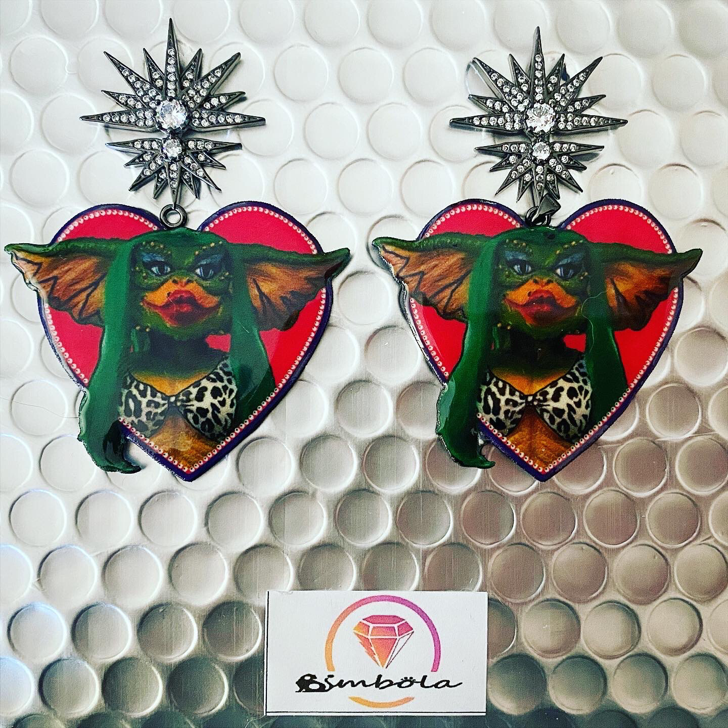 Pendientes Gremlins Greta earrings funny glitter handmade earrings corazon 