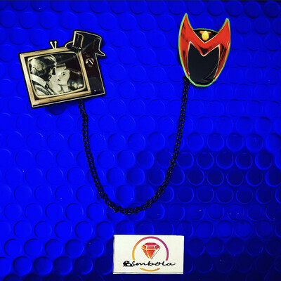 BI-PIN BRUJA WITCH BROOCH DOUBLE PIN BROCHE DOBLE CADENA CHAIN 