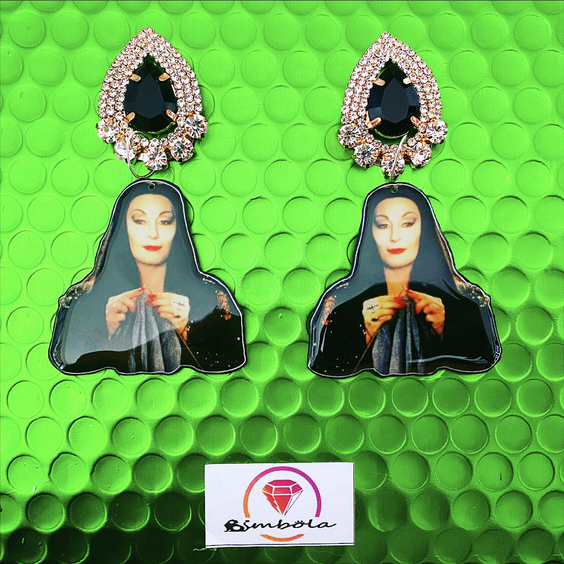 Pendientes Morticia Addams Morticia Adams earrings 