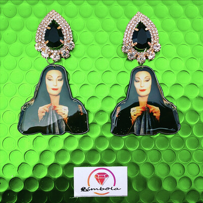 Pendientes Morticia Addams Morticia Adams earrings 