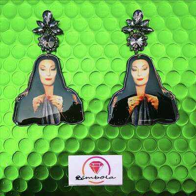 Pendientes Morticia Addams Morticia Adams earrings 