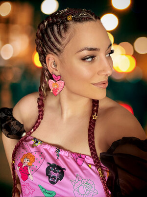 Pendientes girl power earrings pendientes tattoo earrings Pendientes chica Pendientes corazón TURBANTES MUTANTES design pendientes old school earrings