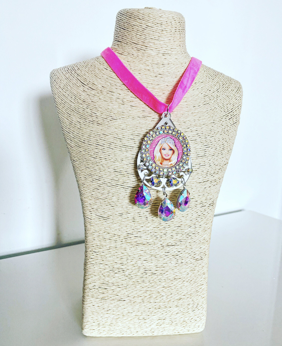 Collar muñeca collar corazón collar barbi collar metacrilato collar choker doll necklace 