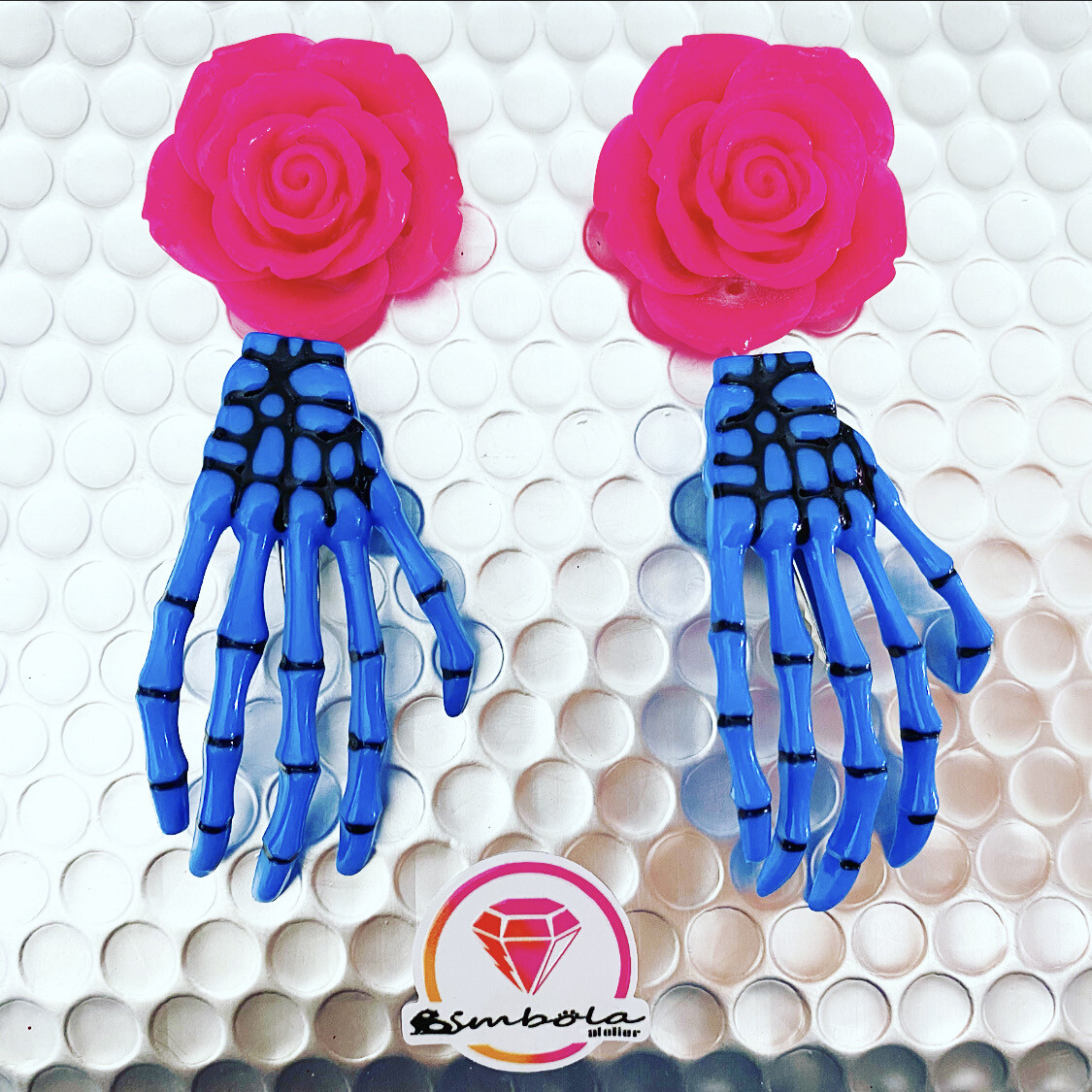 Pendientes Halloween earrings pendientes huesos pendientes manos azules pendientes esqueletos skull earrings  