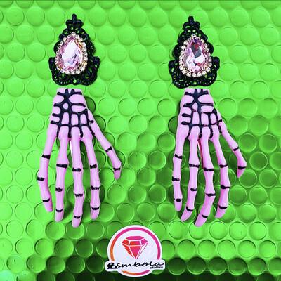 Pendientes Halloween earrings pendientes huesos pendientes manos rosas pendientes esqueletos skull earrings  