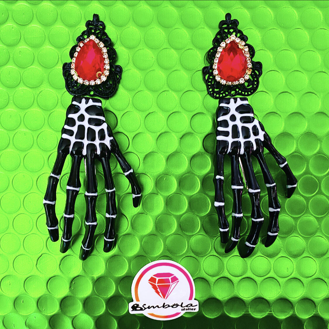 Pendientes Halloween earrings pendientes huesos pendientes manos negras pendientes esqueletos skull earrings  