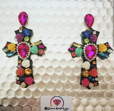 PENDIENTES CRUCES CRUZ FLORES PEDRERÍA CROSS EARRINGS