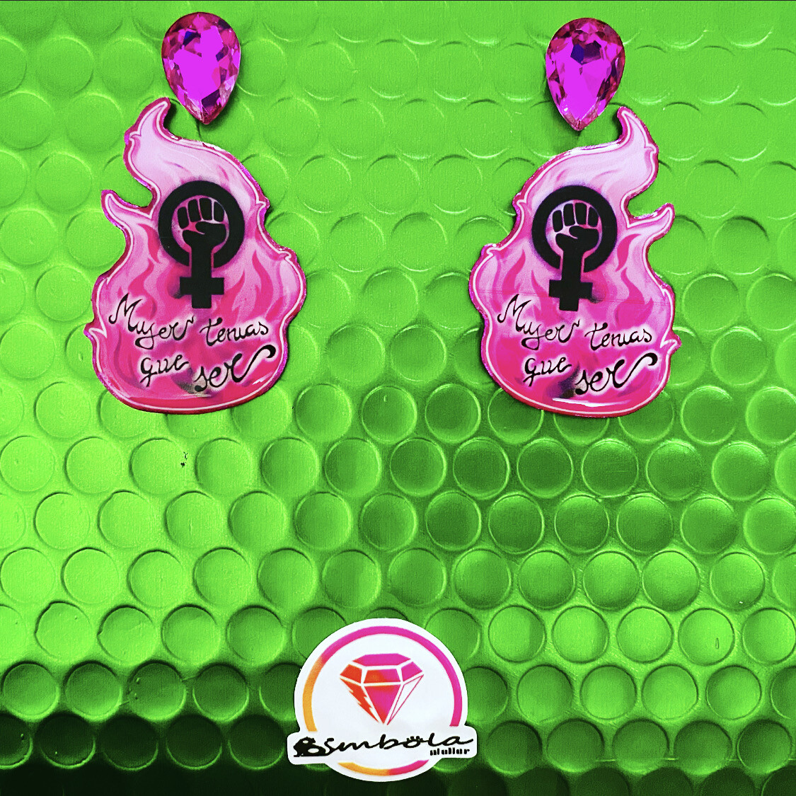 Pendientes Feministas Pendientes puño 8M feminist earrings mujer tenías que ser PENDIENTES SOLIDARIOS ANABELLA
