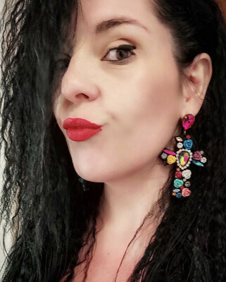 PENDIENTES CRUCES CRUZ FLORES PEDRERÍA CROSS EARRINGS